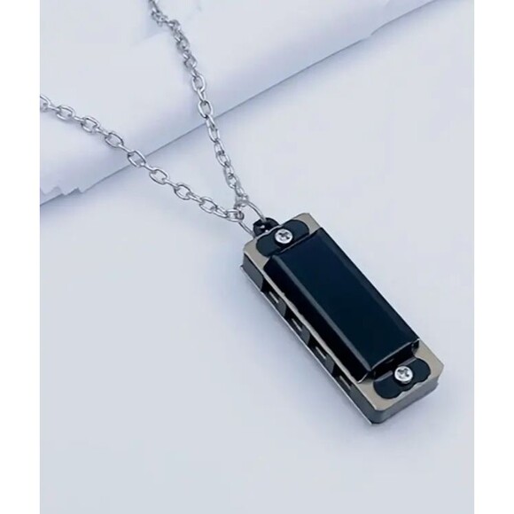 Fun Harmonica Pendant Necklace Really Works - Picture 1 of 2